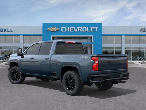 Lakeshore Blue Metallic 2026 Chevrolet Silverado 2500 Custom