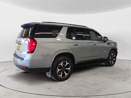 Sterling Metallic 2024 GMC Yukon 4WD AT4