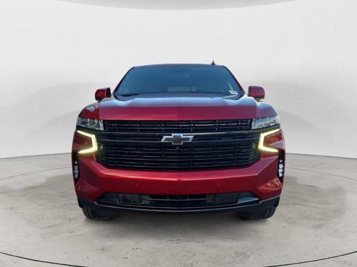 Radiant Red Tintcoat 2023 Chevrolet Suburban RST