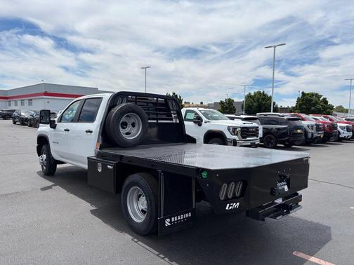 Summit White 2025 Chevrolet Silverado 3500 WT