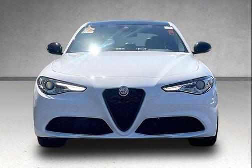 Alfa White 2021 Alfa Romeo Giulia Ti