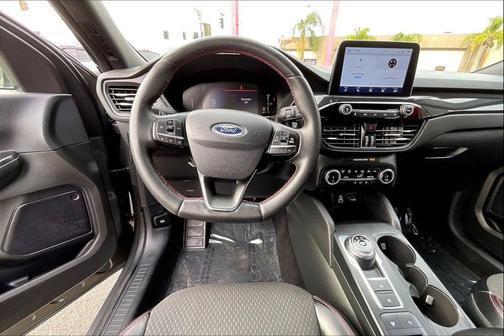 Carbonized Gray Metallic 2024 Ford Escape ST-Line