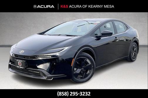 2025 Toyota Prius LE