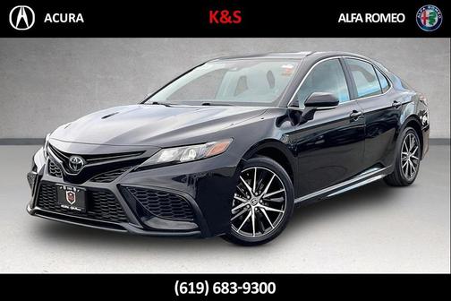 2024 Toyota Camry SE