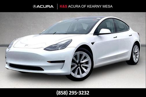 Pearl White Multi-Coat 2023 Tesla Model 3 Standard Range