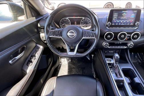 Atlantic Gray Metallic/Super Black 2024 Nissan Sentra SR