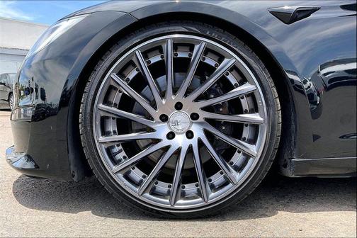 Solid Black 2022 Tesla Model S Dual Motor All-Wheel Drive