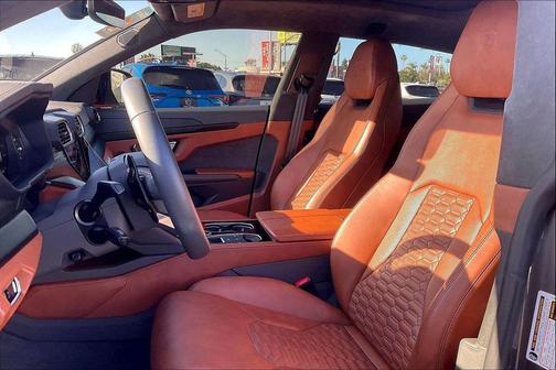 2022 Lamborghini Urus 