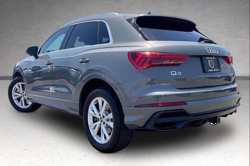 Chronos Gray Metallic 2022 Audi Q3 45 S line Premium Plus