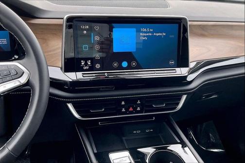 2024 Volkswagen Atlas 2.0T SE w/Technology 4MOTION