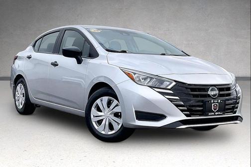 Brilliant Silver Metallic 2024 Nissan Versa 1.6 S