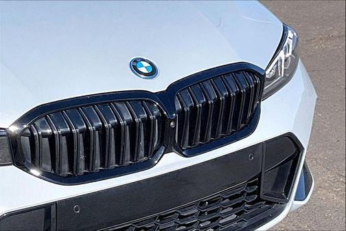 2024 BMW 330e xDrive