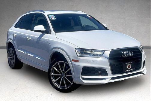 Glacier White Metallic 2018 Audi Q3 2.0T Sport Premium
