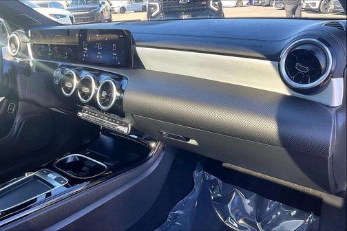 2025 Mercedes-Benz CLA 250 4MATIC