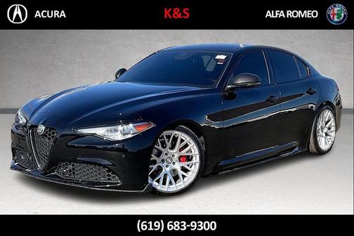 2021 Alfa Romeo Giulia Base