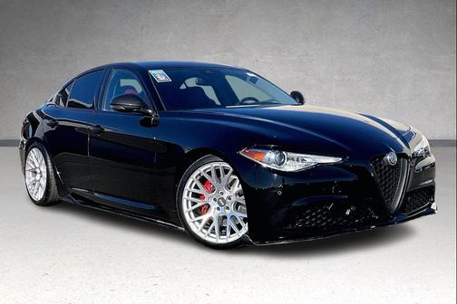 2021 Alfa Romeo Giulia Base