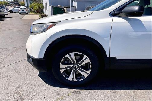 White Diamond Pearl 2018 Honda CR-V LX