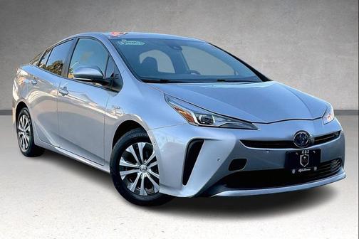 2021 Toyota Prius LE