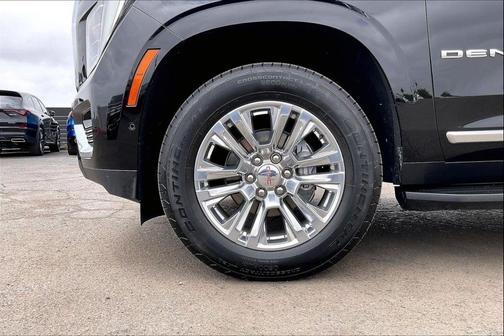 Onyx Black 2025 GMC Yukon XL Denali