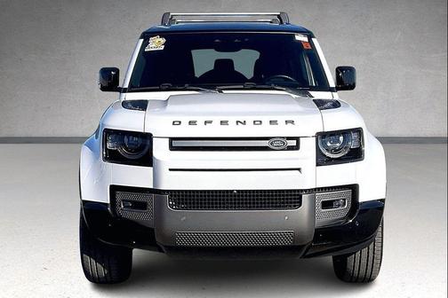 2024 Land Rover Defender 110 P400 X-Dynamic SE