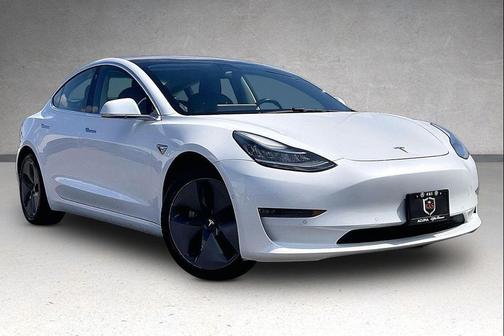 Pearl White Multi-Coat 2018 Tesla Model 3 Long Range