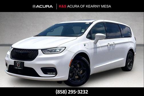 Bright White Clearcoat 2022 Chrysler Pacifica Hybrid Limited