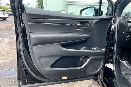 Crystal Black Pearl 2025 Honda Odyssey Sport-L