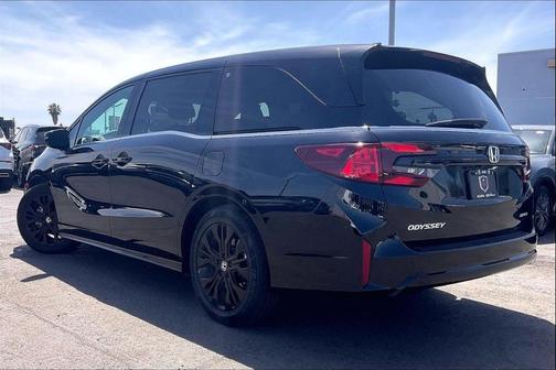 Crystal Black Pearl 2025 Honda Odyssey Sport-L