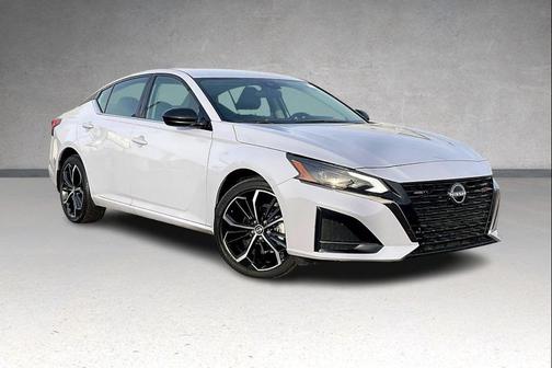 2025 Nissan Altima SR AWD