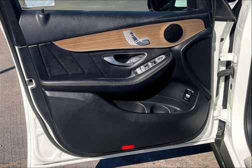 2018 Mercedes-Benz GLC 300 Base