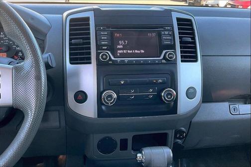 2017 Nissan Frontier SV