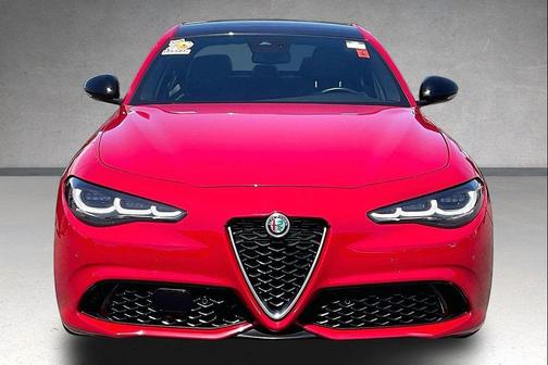 Alfa Rosso 2024 Alfa Romeo Giulia Ti