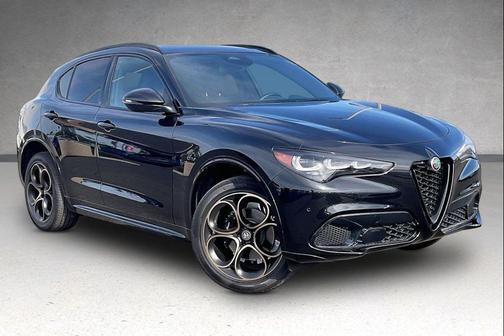 Vulcano Black Metallic 2025 Alfa Romeo Stelvio Sprint AWD