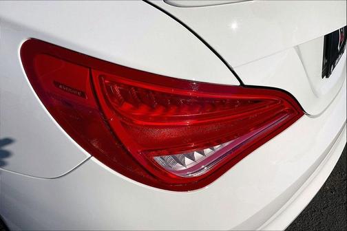 2016 Mercedes-Benz CLA-Class Base