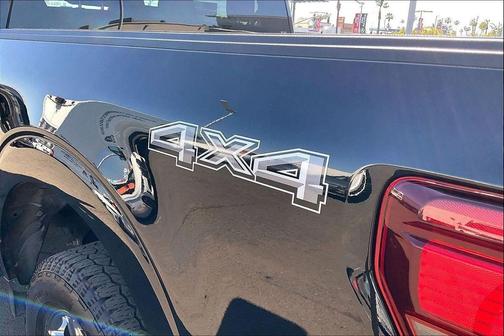 Agate Black Metallic 2025 Ford F-150 XLT