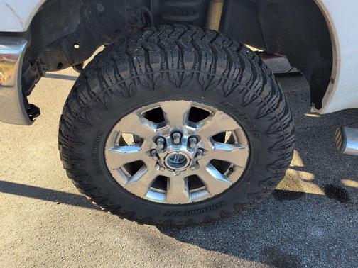 OXFORD WHITE 2013 Ford F-250 XLT