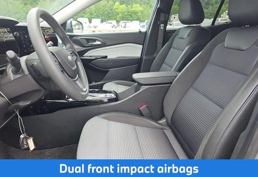 Sterling Gray Metallic 2025 Chevrolet Trax LT