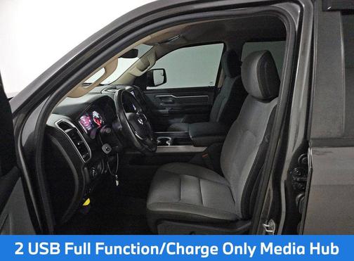 Granite Crystal Metallic Clearcoat 2020 RAM 1500 Big Horn/Lone Star