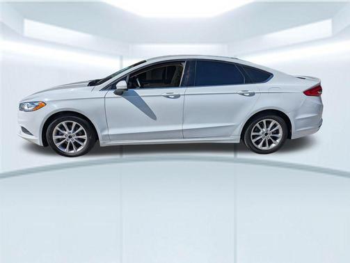 2017 Ford Fusion Hybrid SE