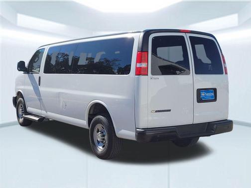 2023 Chevrolet Express 3500 RWD 3500 Extended Wheelbase LS