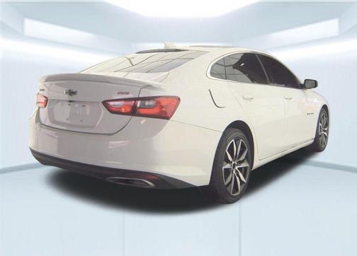 Summit White 2022 Chevrolet Malibu RS