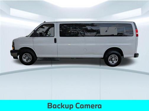 Summit White 2019 Chevrolet Express 3500 LT