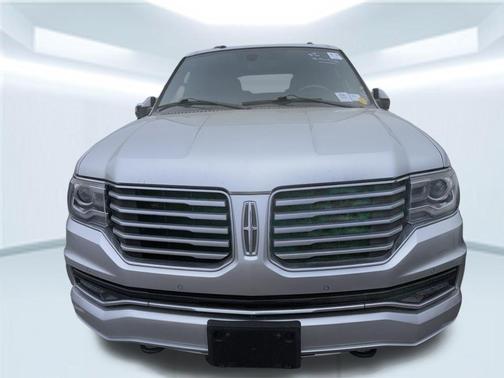 INGOT SILVER METALLIC 2017 Lincoln Navigator Select