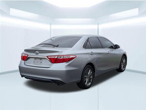 Celestial Silver Metallic 2015 Toyota Camry XLE