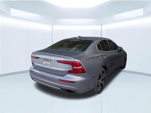 2020 Volvo S60 T5