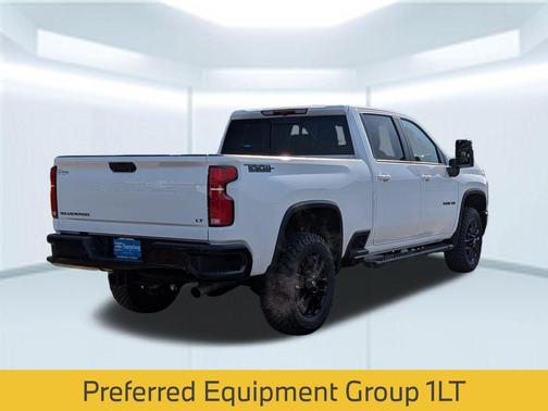 2025 Chevrolet Silverado 3500 LT