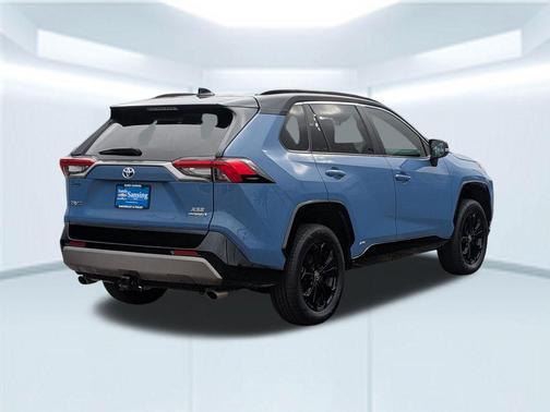 2023 Toyota RAV4 Hybrid SE