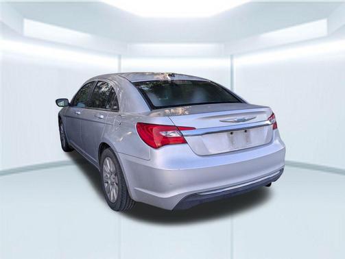 2012 Chrysler 200 LX