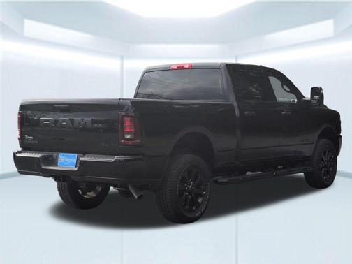 2025 RAM 2500 Big Horn Crew Cab 4x4 6'4' Box