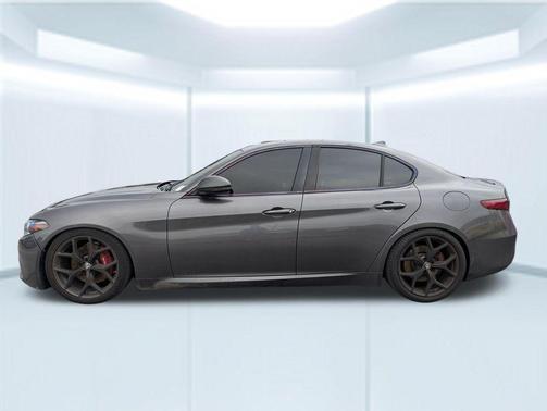 2019 Alfa Romeo Giulia Base